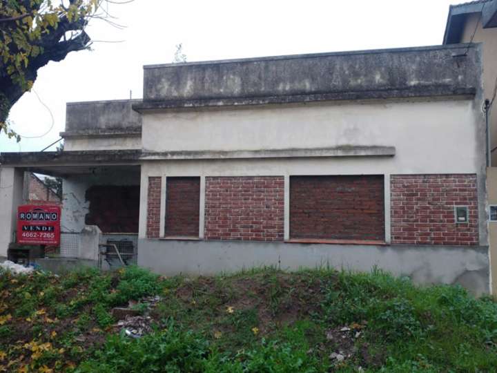 Casa en venta en Schumann, Hurlingham