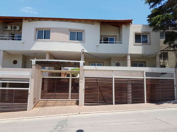Departamento en venta en Avenida 9 de Julio, Villa Carlos Paz