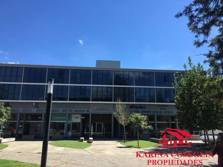 Oficina en venta en R. Caamaño, Villa Rosa