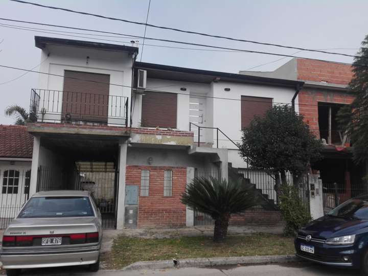 Casa en venta en Tebicuary, 2100, Buenos Aires