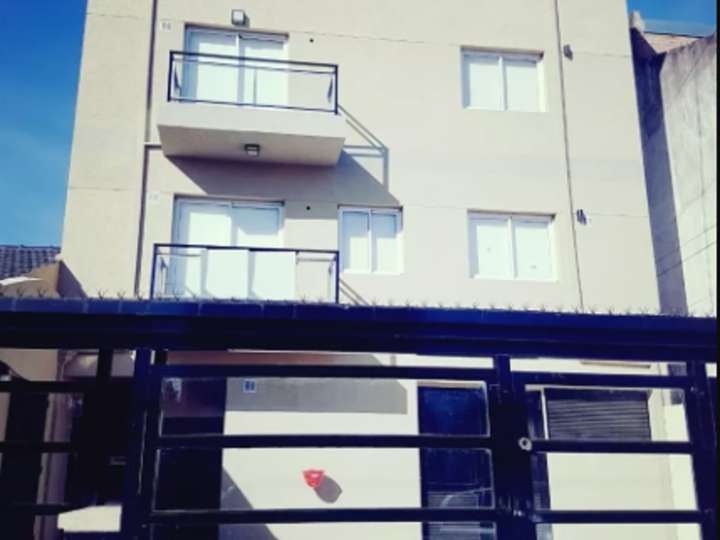 Departamento en venta en José Equiza, Buenos Aires