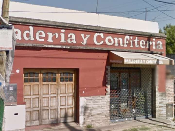 Comercial / Tienda en alquiler en José Garibaldi, Llavallol