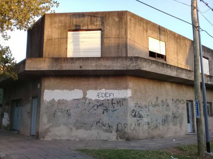 Edificio en venta en 186 - Luro, 2410, José León Suárez