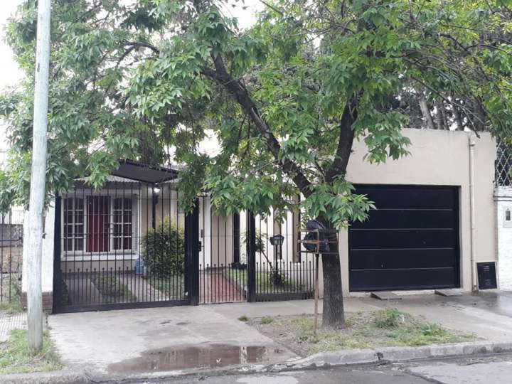 Casa en venta en Avenida Sarmiento, Ciudad Autónoma de Buenos Aires