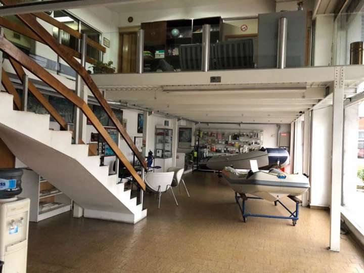 Comercial / Tienda en venta en Avenida Estanislao Zeballos, 3010, Buenos Aires