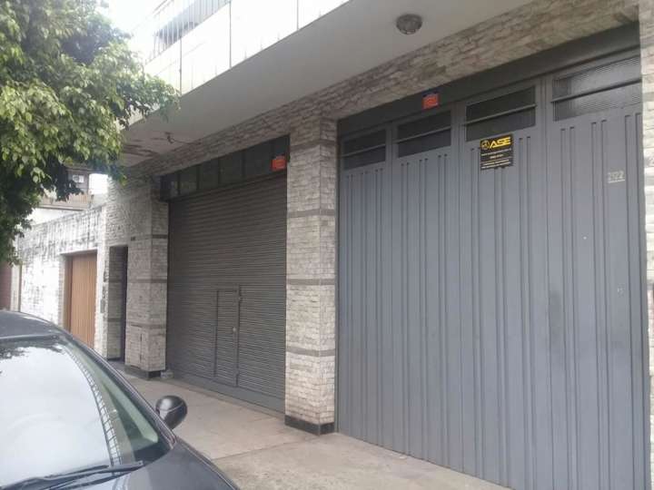 Casa en venta en Larrea, 2318, Lomas del Mirador