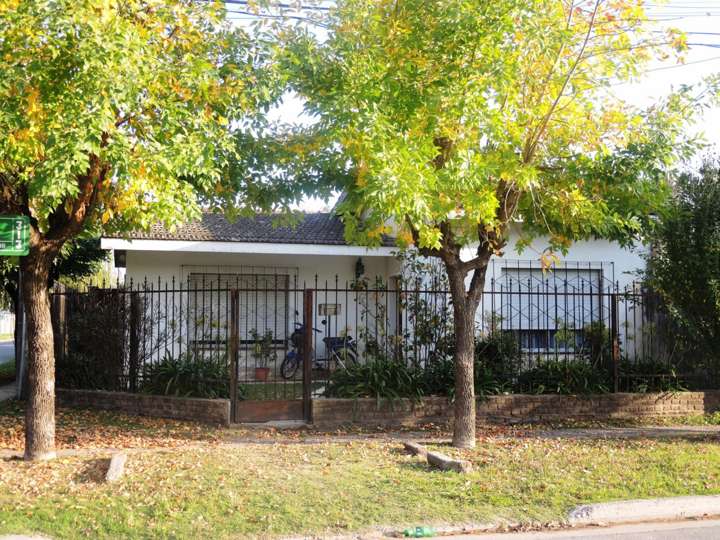 Casa en venta en Soldado Azcárate, Lobos