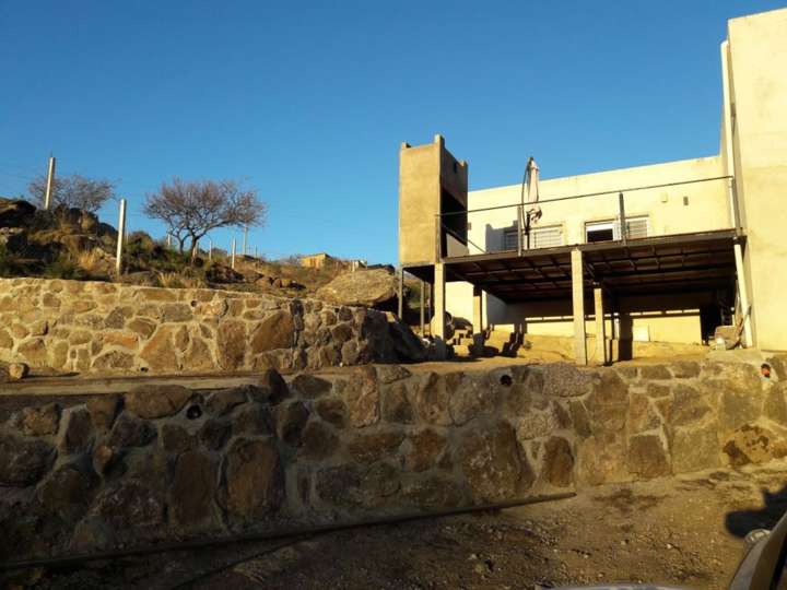 Casa en venta en Avenida 9 de Julio, 7, Villa Carlos Paz