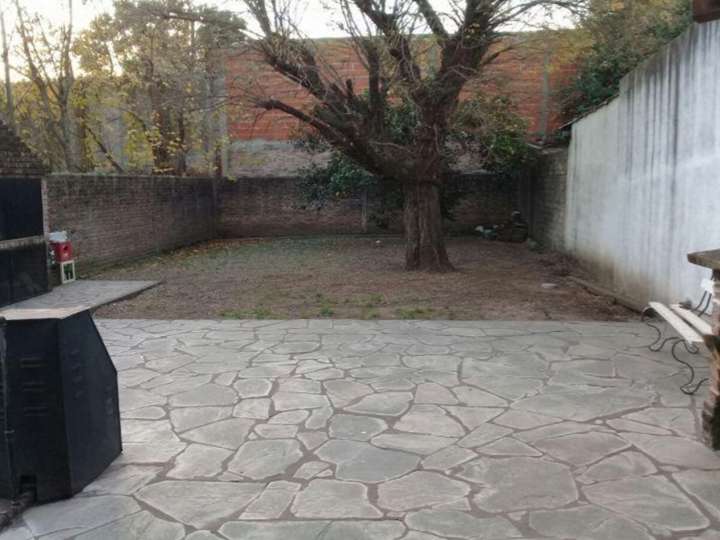 Casa en venta en Prilidiano Pueyrredón, 1299, Burzaco