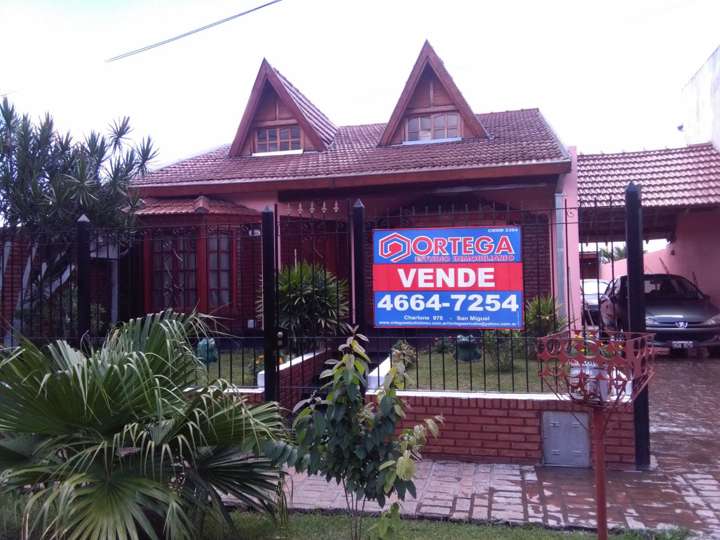 Casa en venta en Tres Sargentos, Buenos Aires