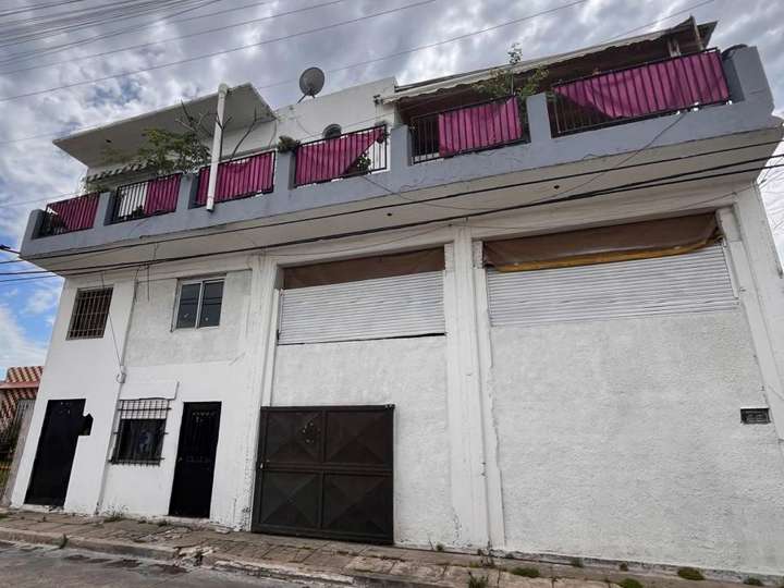 Comercial / Tienda en venta en Larrea, Bella Vista