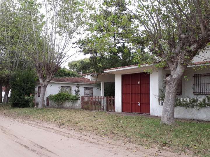 Casa en venta en Dolores, 1099, Mar de Ajó