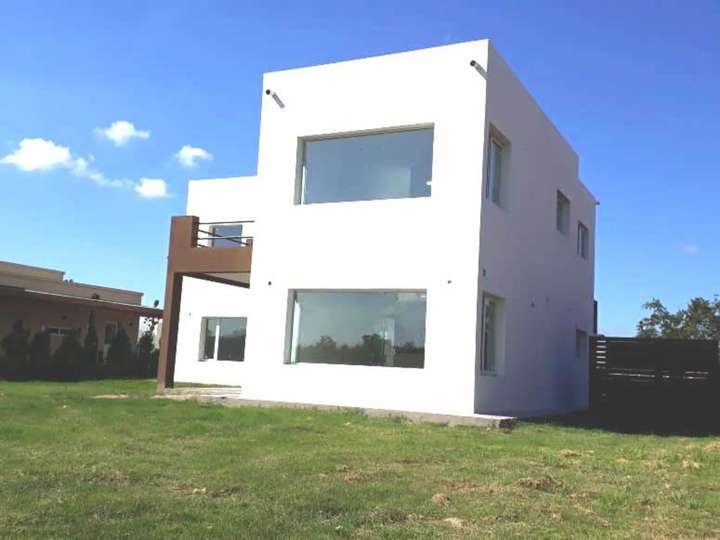 Casa en venta en Partido de Escobar, Buenos Aires