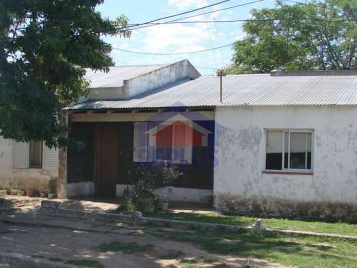 Casa en venta en Doctor C. Ipharraguerre, Lincoln