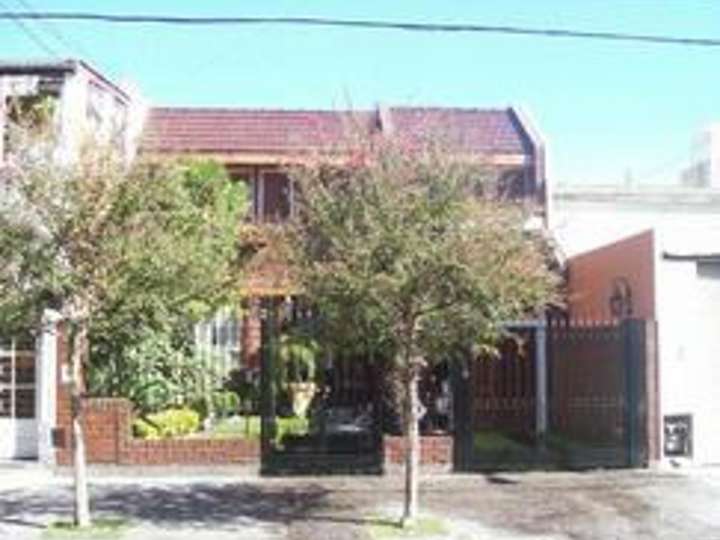 Casa en venta en Pieres, 399, Ciudad Autónoma de Buenos Aires