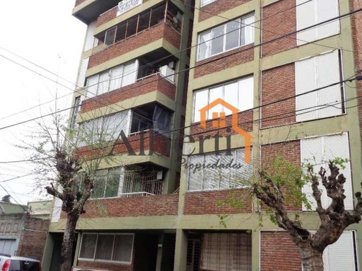 Departamento en venta en Avenida Rivadavia, 13400, Buenos Aires