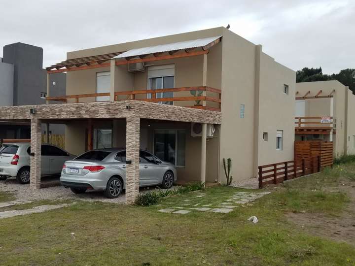 Departamento en alquiler en Avenida Guillermo Sansot, Buenos Aires