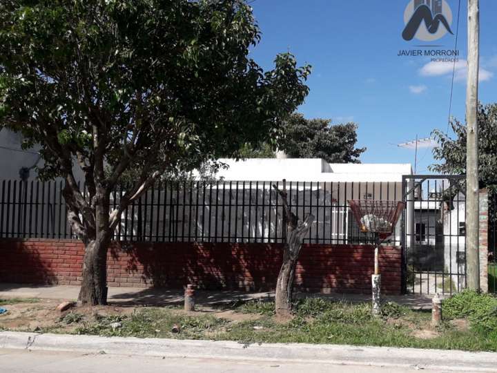 Casa en venta en Rufino Ortega, 2132, Gregorio de Laferrere