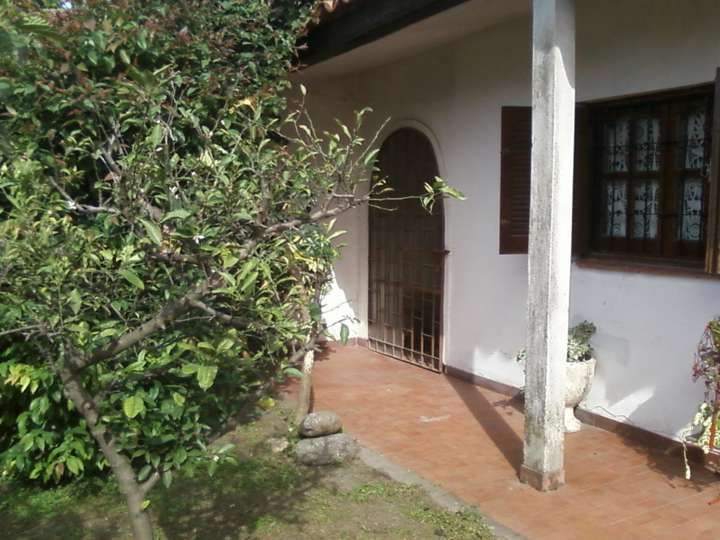 Casa en venta en Ovidio Lagos, Glew