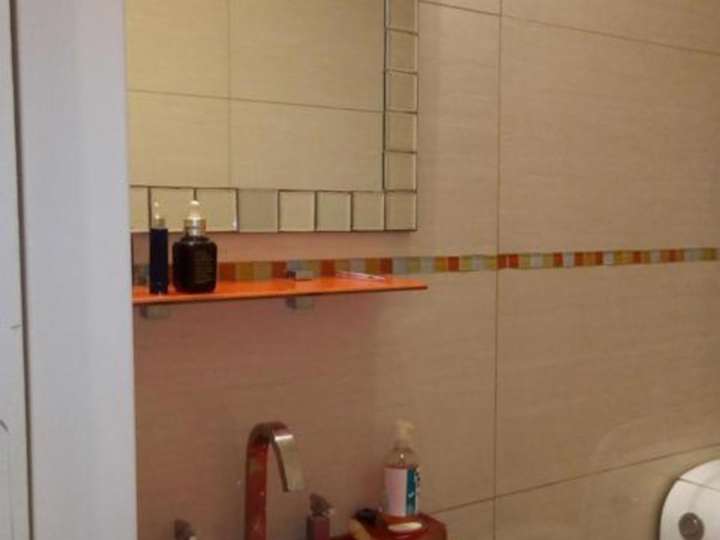 Edificio en venta en Pueyrredón, San Antonio de Padua