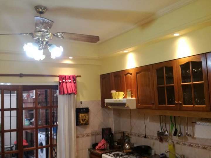 Edificio en venta en Avenida Rivadavia, Ciudad Autónoma de Buenos Aires