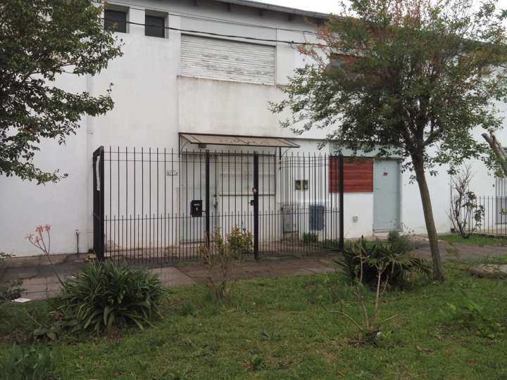 Departamento en venta en Vucetich, Buenos Aires