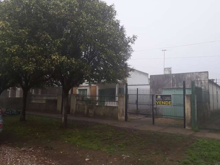 Casa en venta en Roque Saenz Peña, Longchamps