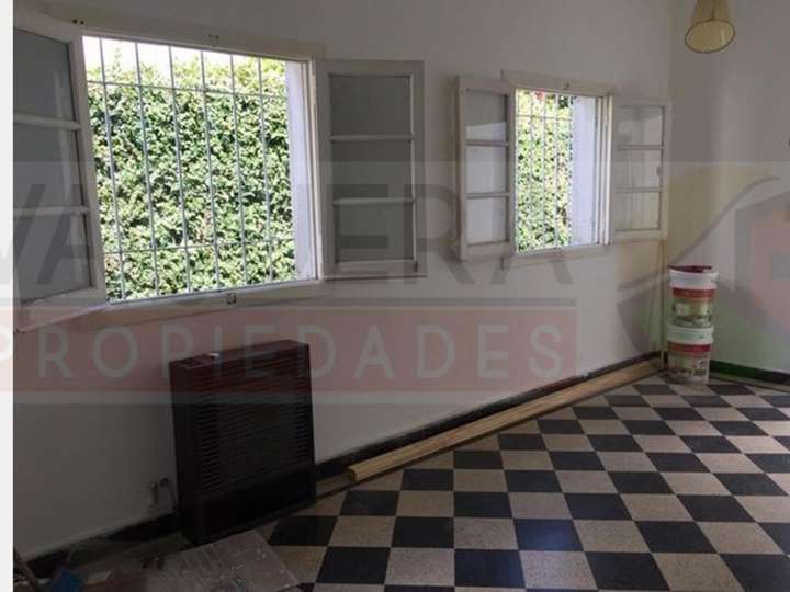 Edificio en venta en Avenida Presidente Teniente General Juan Domingo Perón, 3372, Victoria