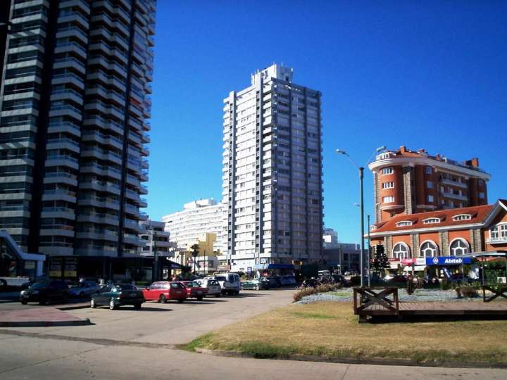 Apartamento en venta en El Remanso (Calle 20), Punta Del Este