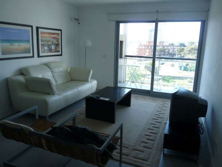 Apartamento en venta en Avenida Francisco Salazar, Punta Del Este