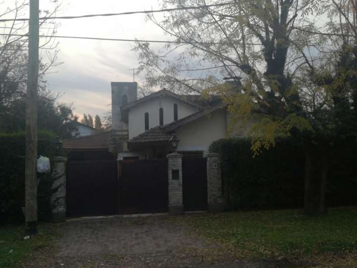 Casa en venta en Santa Clara (calle interna), Bella Vista