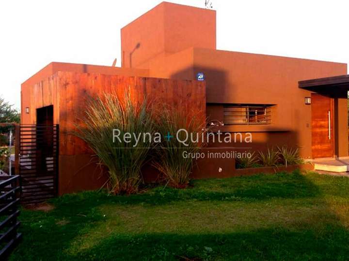 Casa en venta en Calle 36, Córdoba