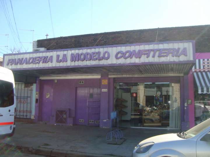 Comercial / Tienda en venta en Manuel Belgrano, Longchamps