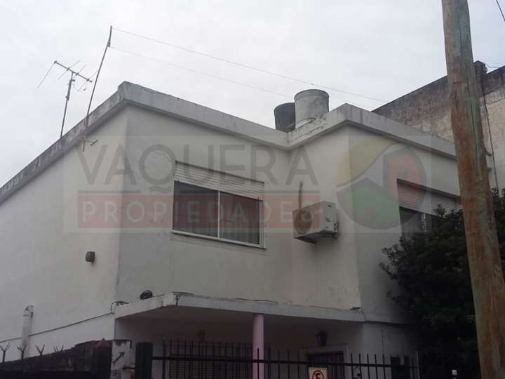 Edificio en venta en José Ignacio Rucci (8), Victoria