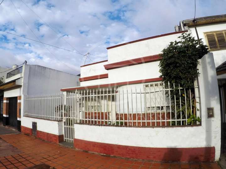 Casa en venta en 123 - Bianchi, 1901, Buenos Aires