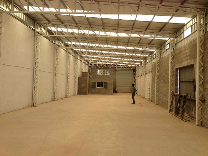 Comercial / Tienda en venta en De Los Latinos, Córdoba