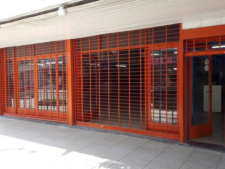 Comercial / Tienda en venta en 812 - Santos Vega, 6500, Villa Bosch
