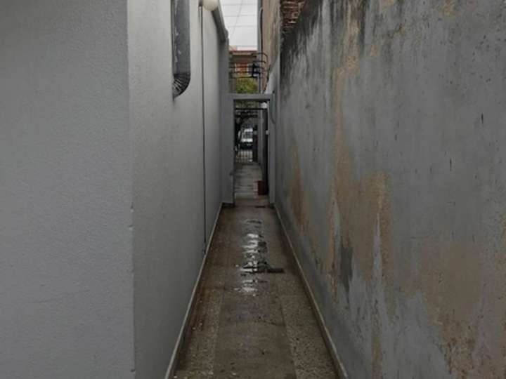 Edificio en venta en Avenida Eva Perón, 725, Lomas del Mirador