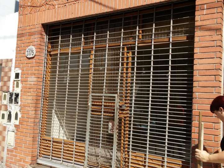 Comercial / Tienda en alquiler en Miralla, 3499, Ciudad Autónoma de Buenos Aires