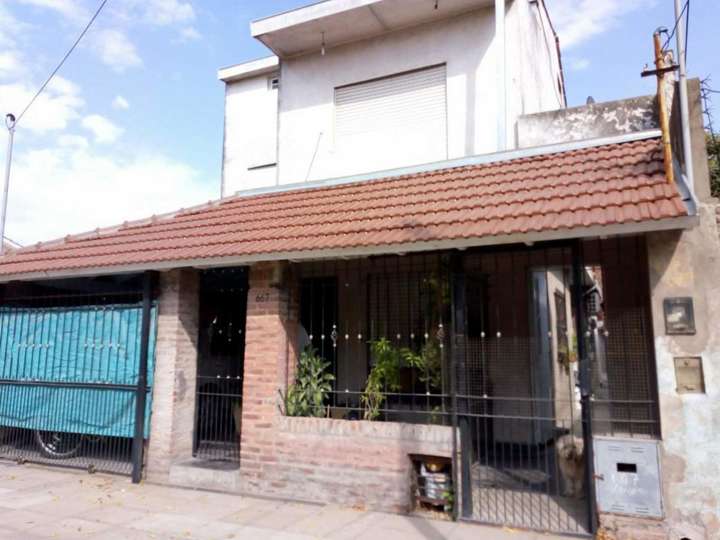 Casa en venta en Santiago de Compostela, Buenos Aires