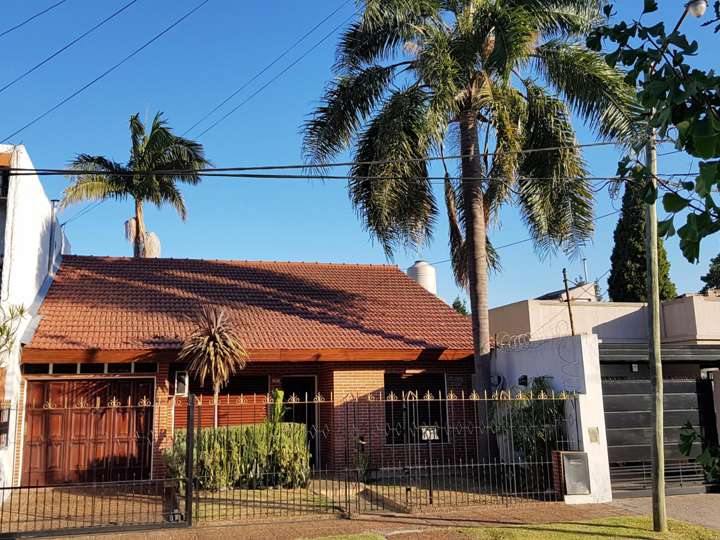 Casa en venta en Nicolás Avellaneda, 1299, Adrogué