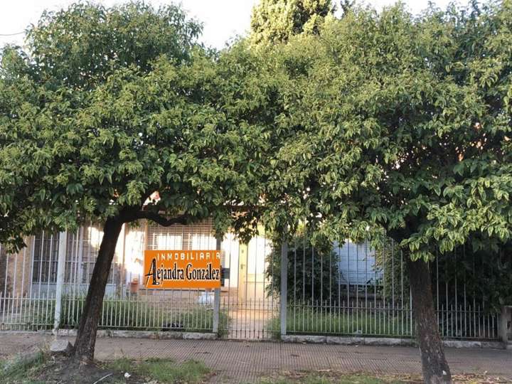 Casa en venta en Arriola, 2520, Lomas del Mirador