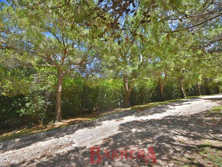 Terreno en venta en Pinos Este, Merlo