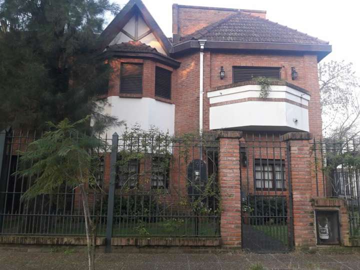 Casa en venta en Jorge de Kay, 100, Adrogué