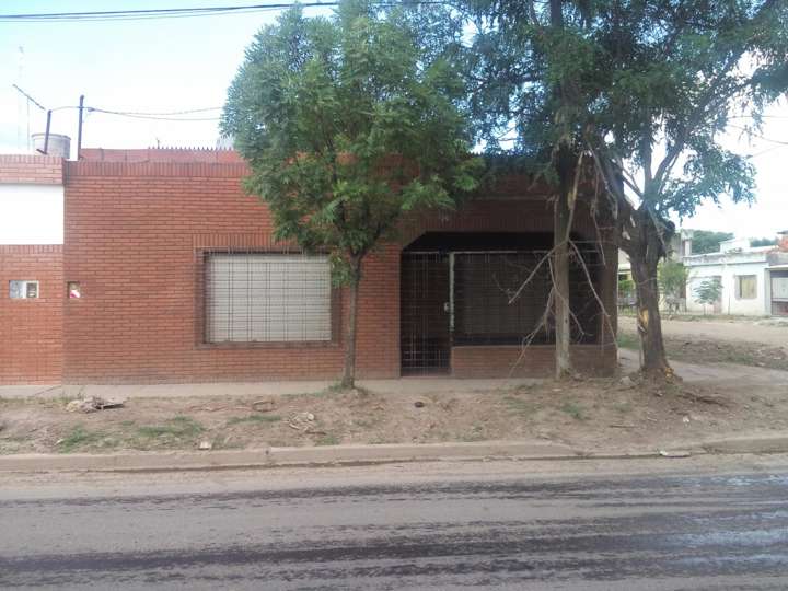 Casa en venta en Batalla de Chacabuco, Grand Bourg