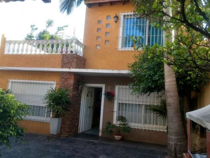 Edificio en venta en Remedios de Escalada, 4900, Villa Luzuriaga