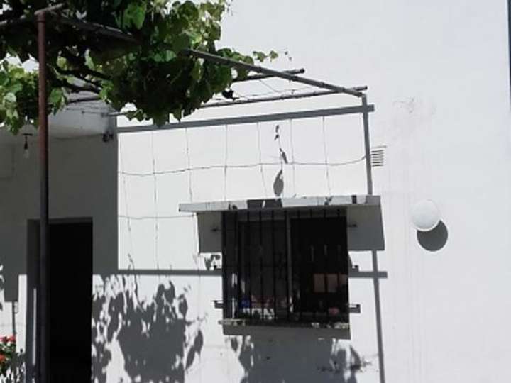 Casa en venta en Miguel Faust Rocha, Burzaco