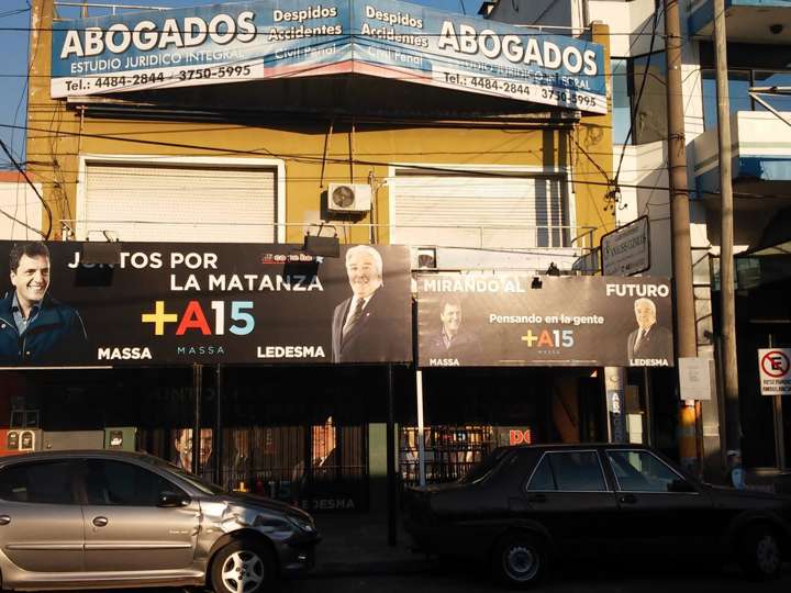 Edificio en venta en Hipólito Yrigoyen, 2246, Buenos Aires