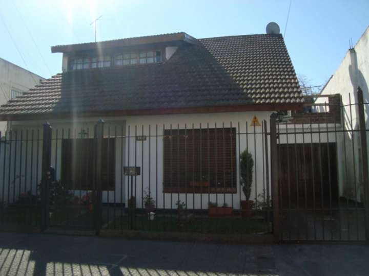 Casa en venta en Pedro Goyena, 402, Burzaco