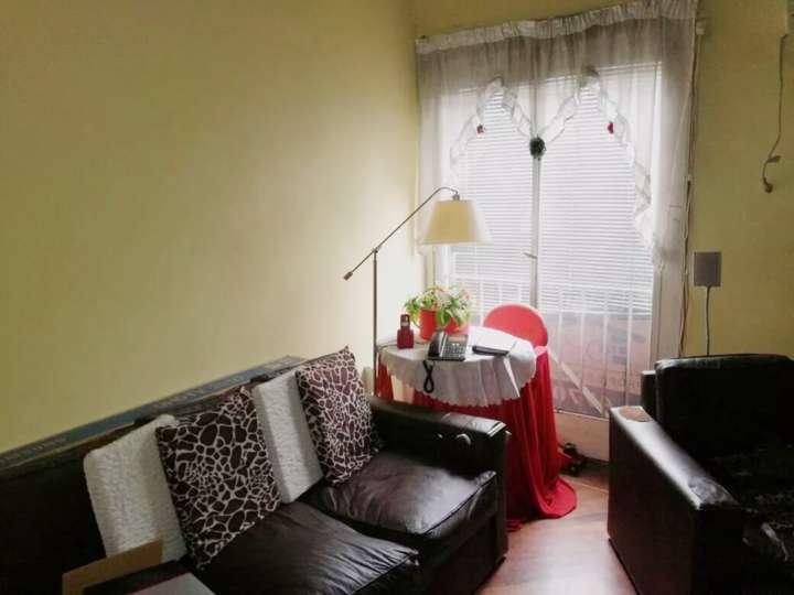 Departamento en venta en Carlos Calvo, 2294, Ciudad Autónoma de Buenos Aires